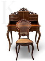 Exkluzív galériás diplomata íróasztal és Thonet-stílusú nádazott szék