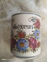 Kézi festésű majolika Majoran