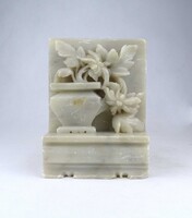 2A461 Plasztikus virágdíszes faragott zsírkő könyvtámasz 17 x 12.5 cm