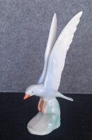 Hollóházi kézi festésű porcelán sirály, jelzett, kézi festésű, hibátlan, 14,5 x 8 cm
