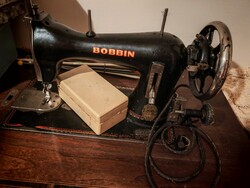 Antik Bobbin varrógép