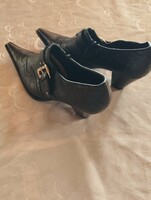 Elegáns fekete női cipő 37-38-39-40 éretben
