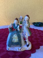 Szerelmes pár jelzett JAPÁN PORCELÁN szobor 14x10 cm.