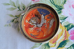 Vintage japán porcelán tálka – kézzel festett sárkány mintával, 8 cm