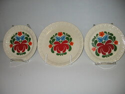 Retro Flower Power DDR Torgau kerámia tányérok , 3 db együtt eladó