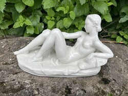 Női akt Drasche porcelán.