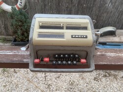 Facit C1-13 típusú, svéd gyártmányú mechanikus számológép 1950-60 évekből.