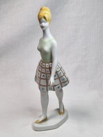 Hollóházi nagyméretű ritkább festésű porcelán retro ruhás sétáló lány hibátlan állapotban 24,5 cm