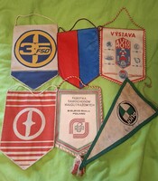 6 db 1970- 80 -as évekbeli sport zászló. Méretük: 20 és 27 cm közötti