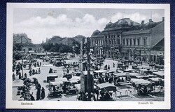 Szolnok - Kossuth tér , piac, üzletek  , piaci forgatag   - 1916  képeslap