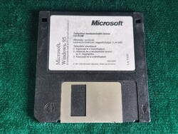Eredeti Microsoft Windows 95 OEM rendszerindító boot floppy lemez retro PC gyűjtőknek.