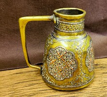 Ritka Antik Mamluk kézműves Kancsó – ezüst és vörösréz berakással