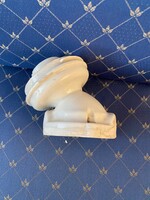 Fehér porcelán lámpa foglalat.Mérete. magassága 15 cm átmérője: 10 cm