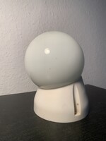 Retro tejüveg gömb fali lámpa műanyag lámpatesttel