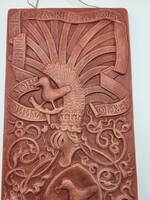 Középkori heraldikai terrakotta falikép / címeres dombormű (31×16 cm)
