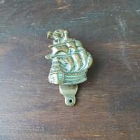 Régi kis vitorlás hajós réz ajtó kopogtató (8x4,2x1,7 cm)