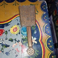Horányi Ilus hagyatéka mángorló néprajzi tárgy 33 cm
