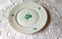 Herendi porcelán tányér 18 cm – zöld virágmintás, arany szegéllyel