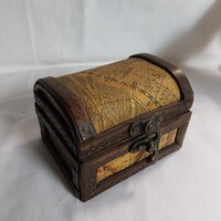 Vintage stílusú bőr-fa doboz, láda, ékszartartó