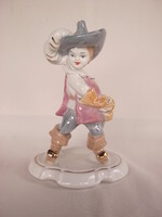 Muskétás jelmezes fiú porcelán 19 cm