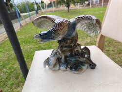 Ritka kolozsvári porcelán szobor - Vadászó sas nyúllal (Iris Cluj / Porfin)