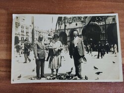 Korabeli fotó,Olaszország,Velence,Szent Márk tér, kb:1930-as évek,galambetetés, méret: 14 cm x 9 cm