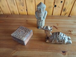 Faragott fa figurák