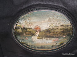 TÁSKA - BŐR - FESTETT FA LAP - 39 x 27 cm + SZÍJJ - 30  cm  - NÉMET -  HIBÁTLAN