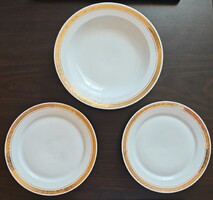Retro aranyszegélyes Alföldi porcelán tányér szett - 3+1 db A198