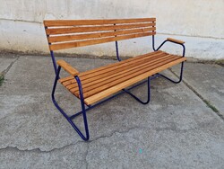 Retro kerti pad régi strand padok csővázas kertipad szánkotalpas kerti padok vendéglátos bútorok