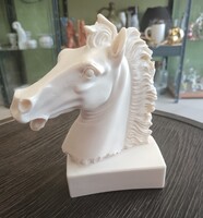 Alabástrom lófej szobor (15,5 cm)