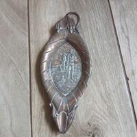 Érdekes bronzírozott fém hamutál (20x8,3x1,2 cm)