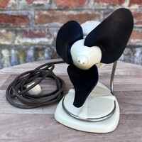 Retro - Vintage VKM rubber-bladed beige bakelite table fan