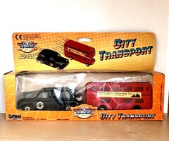 Playmakers "City Transport" készlet londoni fekete taxi & busz retro játék