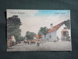 Képeslap,Értény,Fő utca,Frey Manó kocsma,söröző,utca részlet emberekkel,szekér,1905-