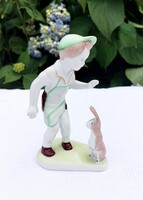 Aquincumi kisfiú porcelán figura nyuszival
