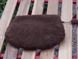 Női bárány bőr muff (kéz melegítő nyakba akasztóval)