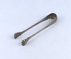 2A679 Régi díszes oroszlánkarmos ezüstözött alpakka cukorfogó csipesz 15.7 cm