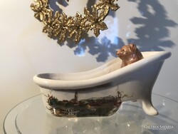 MALAC A KÁDBAN PORCELÁN - RÉGI - 13 x 7 x 7 cm - NÉMET - GYŰJTEMÉNYBŐL - HIBÁTLAN