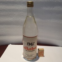 Retro tisztaszesz 96% gyűjteményből szocreál ital nem meginni nézegetni! alkohol