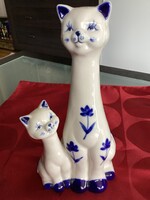 Mid century porcelán kézzel festett cica kis cicájával!