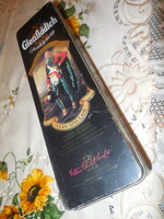 Glenfiddich , skót wiszkis  , dísz doboz  díszes papír béléssel , , 9 x 32 x 8,5 cm