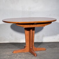 Óvális bővíthetö teak étkezőasztal