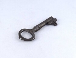 2A884 Antik különleges kovácsoltvas kapukulcs 1800-as évek 13 cm