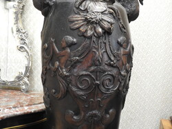 Antik Bronzváza a 18. század végéről. Olaszországi, - Nápoly -, hagyatékból. Magassága: 74 cm