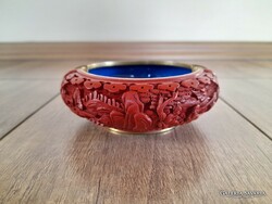 Régi kínai cinóber tálka figurákkal