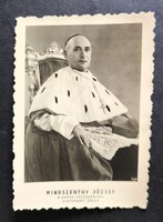 1945 ESZTERGOM TISZTELETRE MÉLTÓ MINDSZENTY JÓZSEF BIBOROS HERCEGPRIMÁS KORABELI FOTÓ LAP