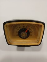 Retro, Egis feliratos autós hőmérő