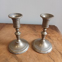 Szépséges antik bronz gyertyatartó pár (13,5x8,5 cm)
