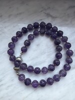 Álomszép valódi ametiszt gyöngysor nagy szemekből.